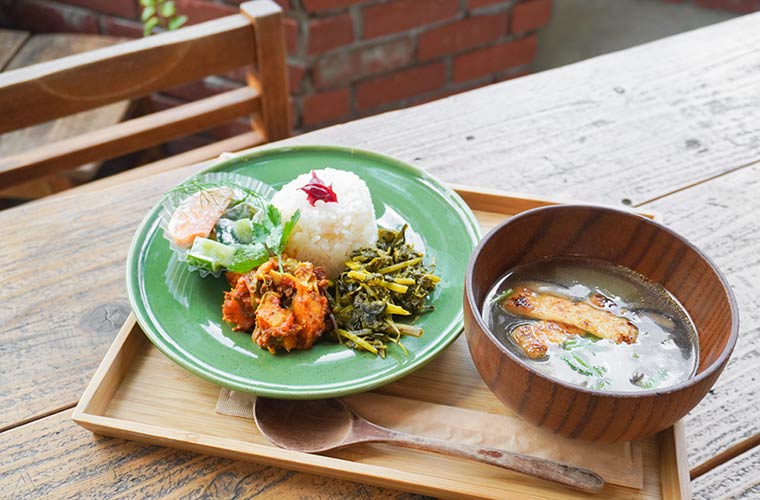 【神戸】「FARMSTAND」神戸市産の朝採れ野菜をランチや買い物で楽しめるファーマーズカフェ