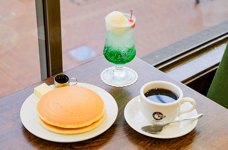 【神戸元町】喫茶店「元町サントス」レトロでかわいいインスタ映えメニューが充実♪